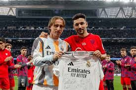 Fanit pelkäävät, että Luka Modrić jää jonain päivänä eläkkeelle Fanit pelkäävät, että Luka Modrić jää jonain päivänä eläkkeelle
